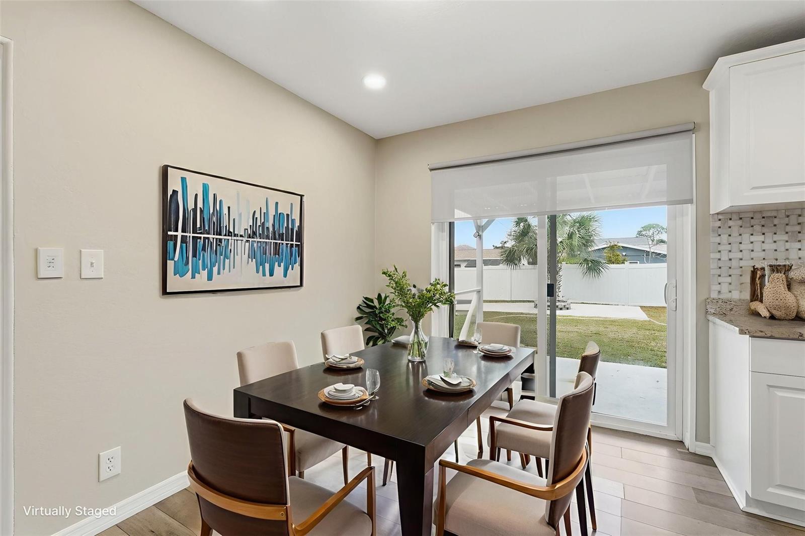 Image 9 of 33 For 5613 57th Avenue N