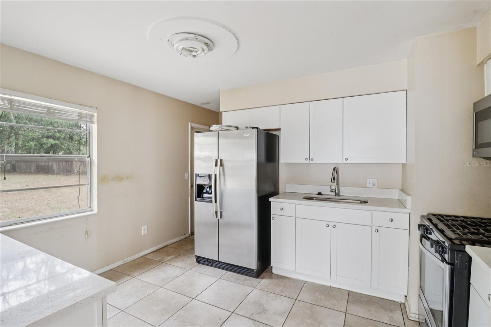 Image 10 of 21 For 7649 Stratford Boulevard