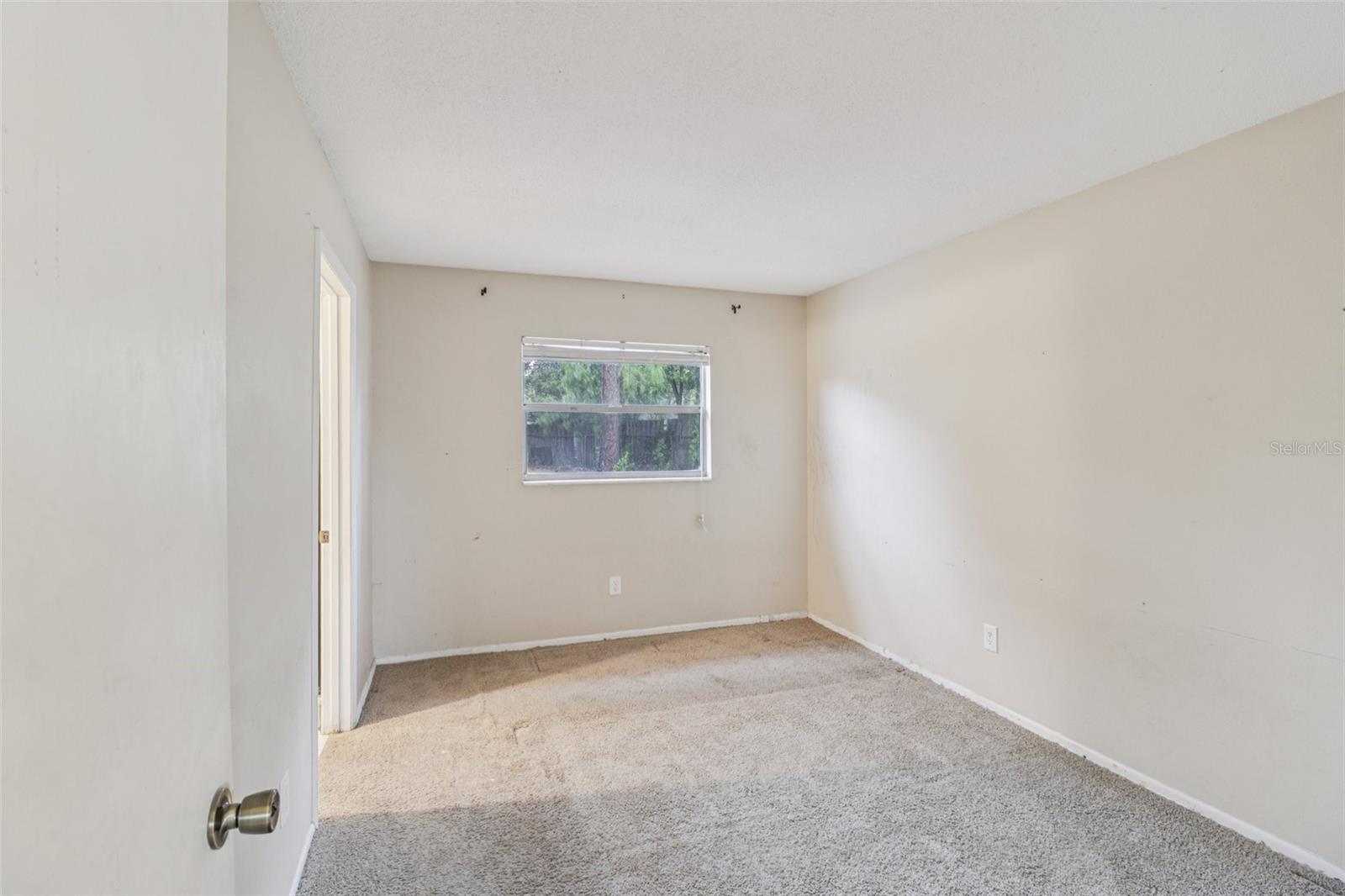 Image 16 of 21 For 7649 Stratford Boulevard