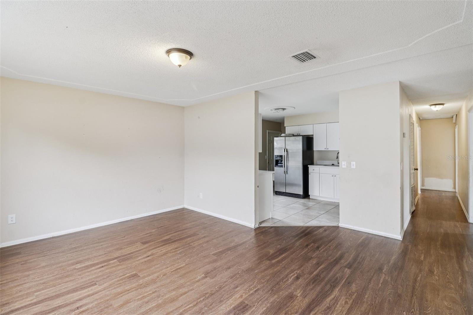 Image 8 of 21 For 7649 Stratford Boulevard