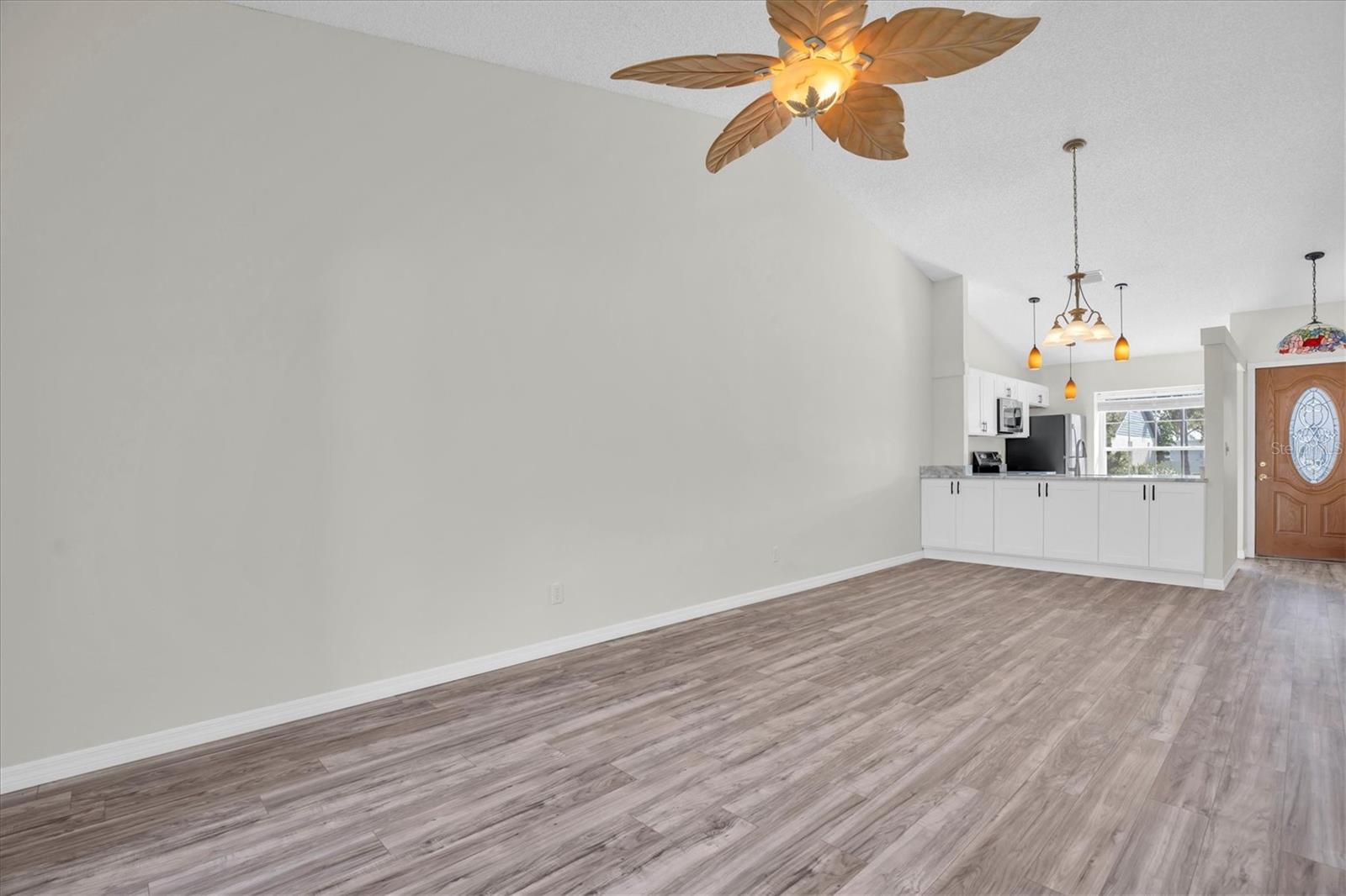 Image 9 of 37 For 3865 El Camino Court