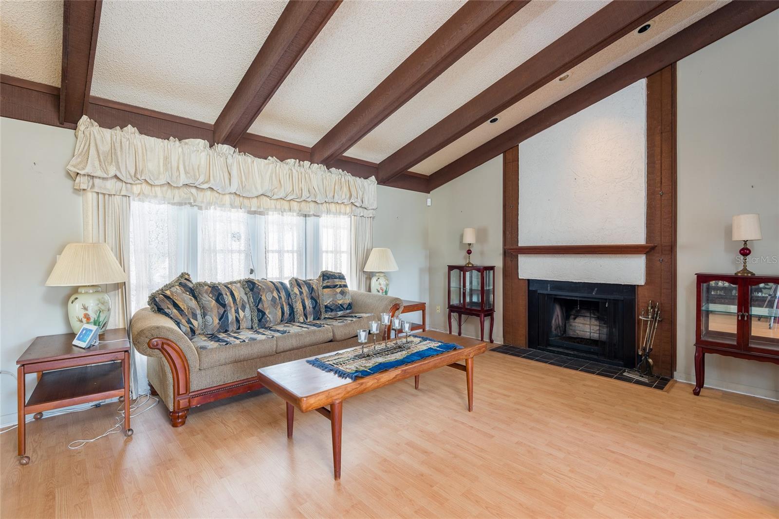 Image 10 of 74 For 6809 Twelve Oaks Boulevard