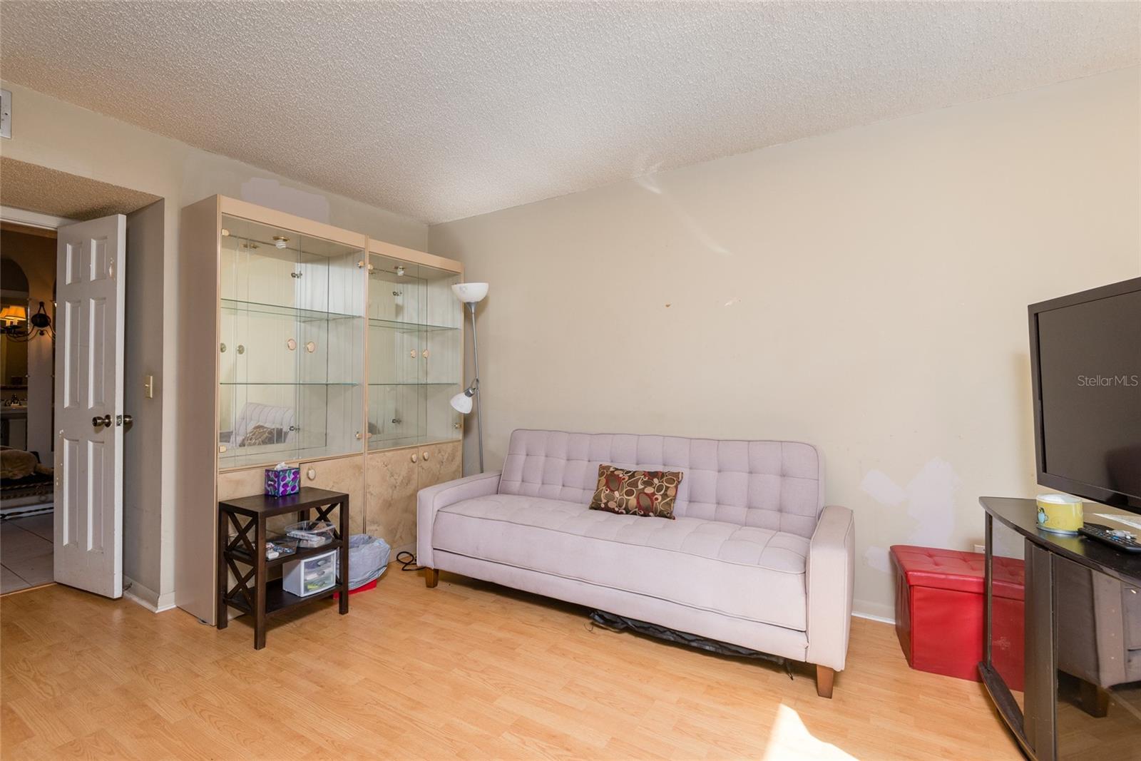 Image 21 of 74 For 6809 Twelve Oaks Boulevard