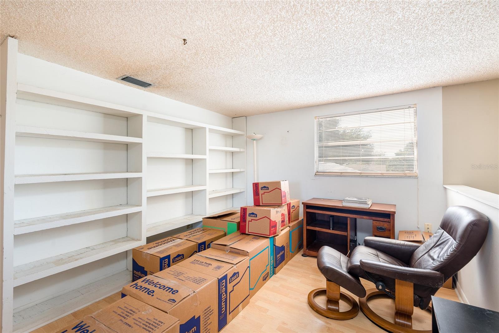 Image 26 of 74 For 6809 Twelve Oaks Boulevard