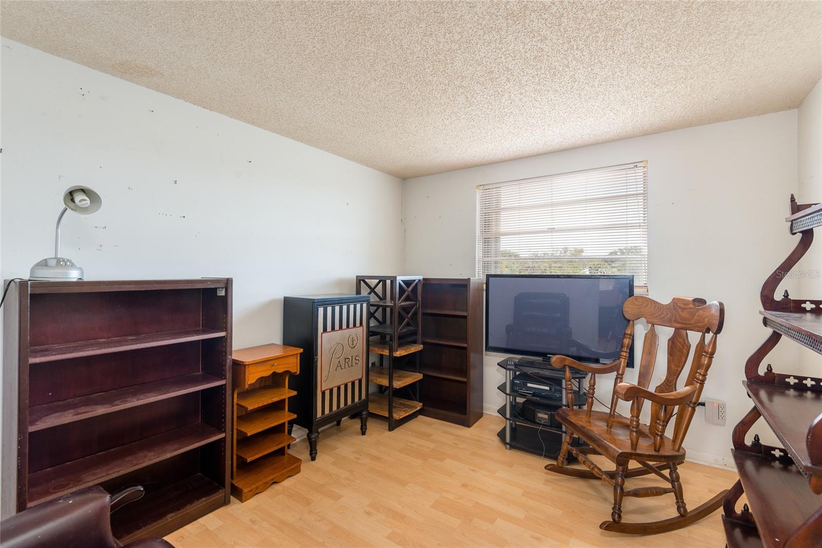 Image 28 of 74 For 6809 Twelve Oaks Boulevard