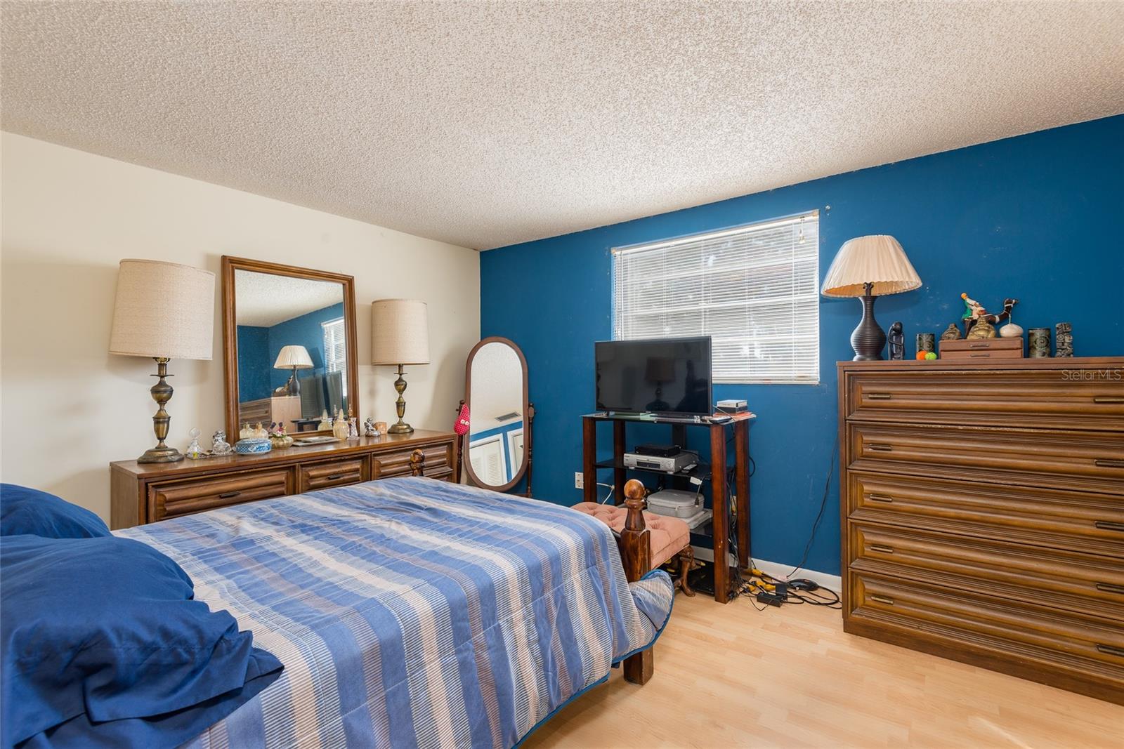 Image 35 of 74 For 6809 Twelve Oaks Boulevard