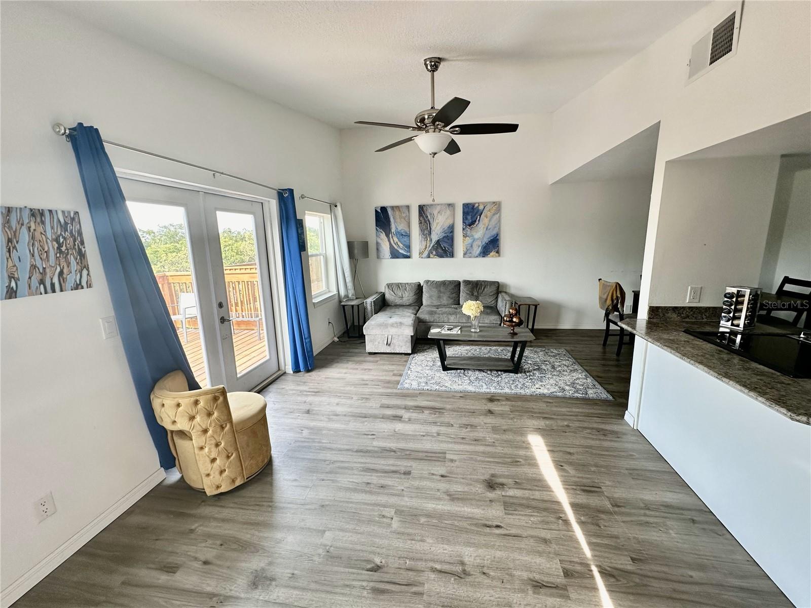 Image 12 of 23 For 3303 Shell Point #a Road