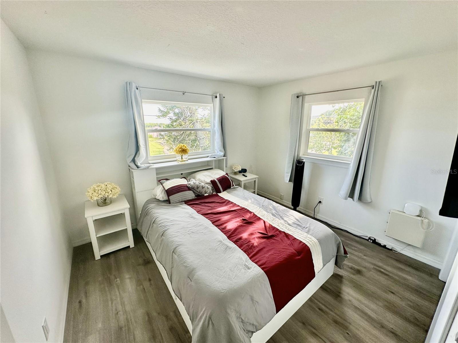 Image 5 of 23 For 3303 Shell Point #a Road