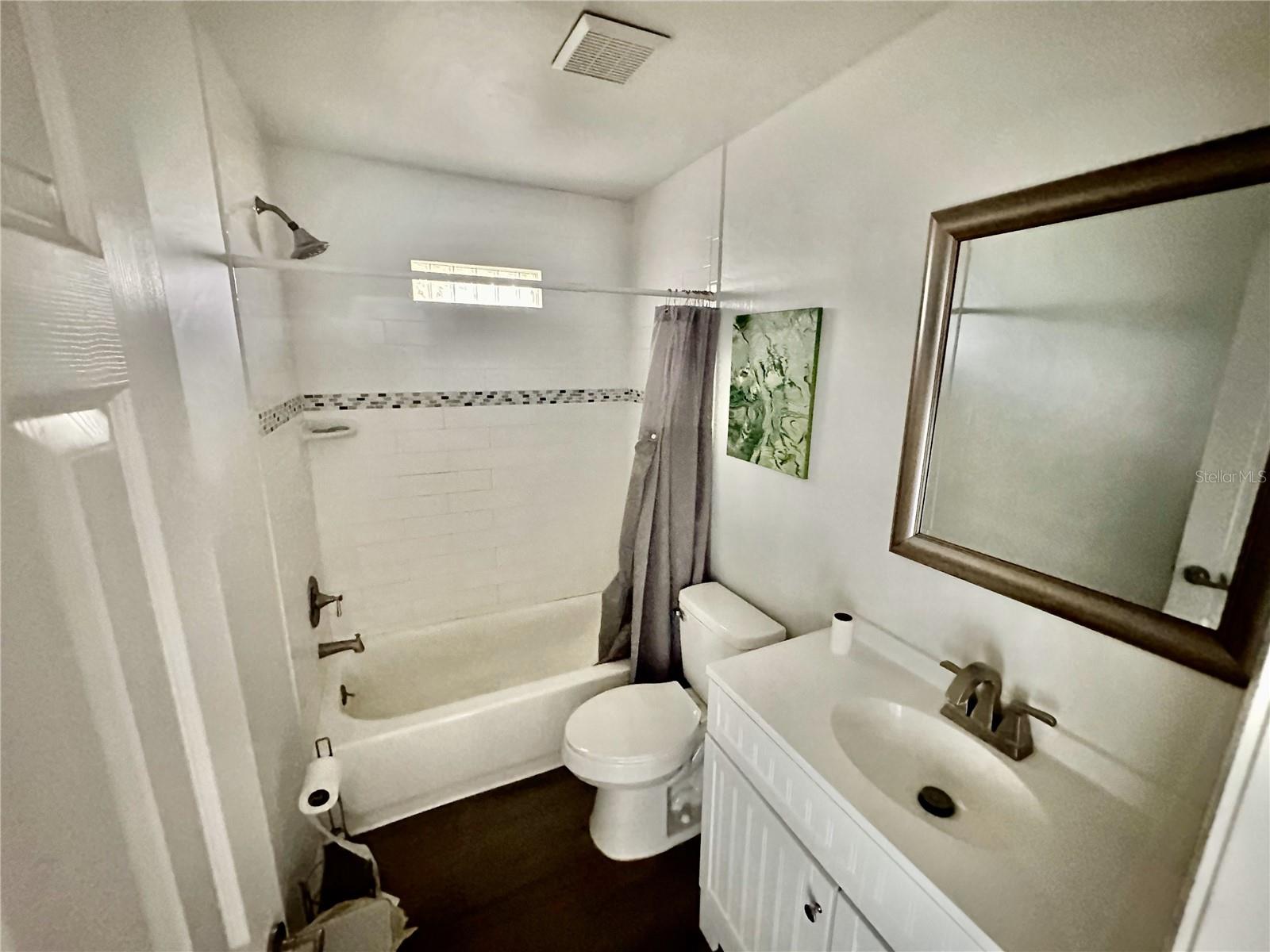 Image 6 of 23 For 3303 Shell Point #a Road