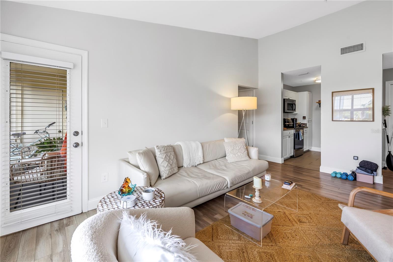 Image 11 of 32 For 11901 4th Street N 9307