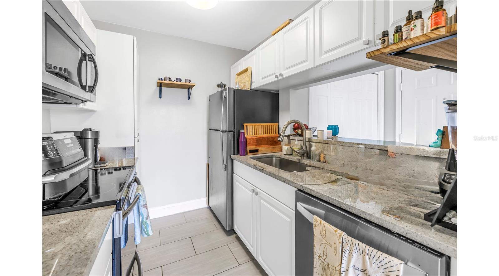 Image 18 of 32 For 11901 4th Street N 9307