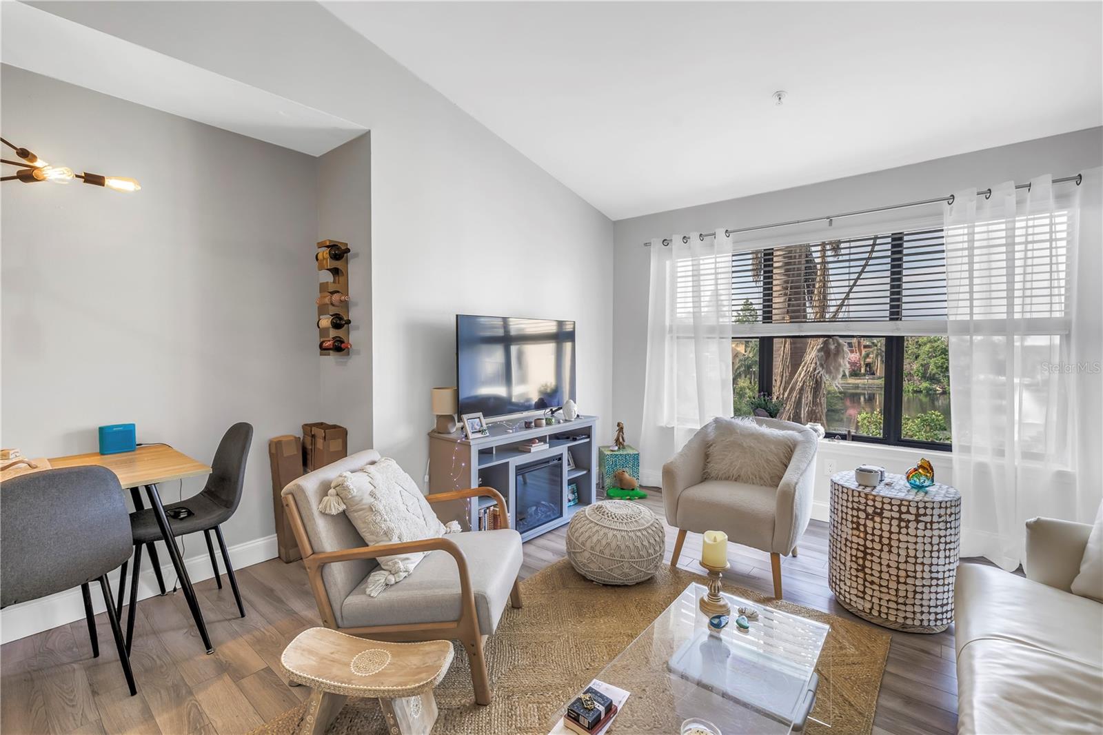 Image 9 of 32 For 11901 4th Street N 9307