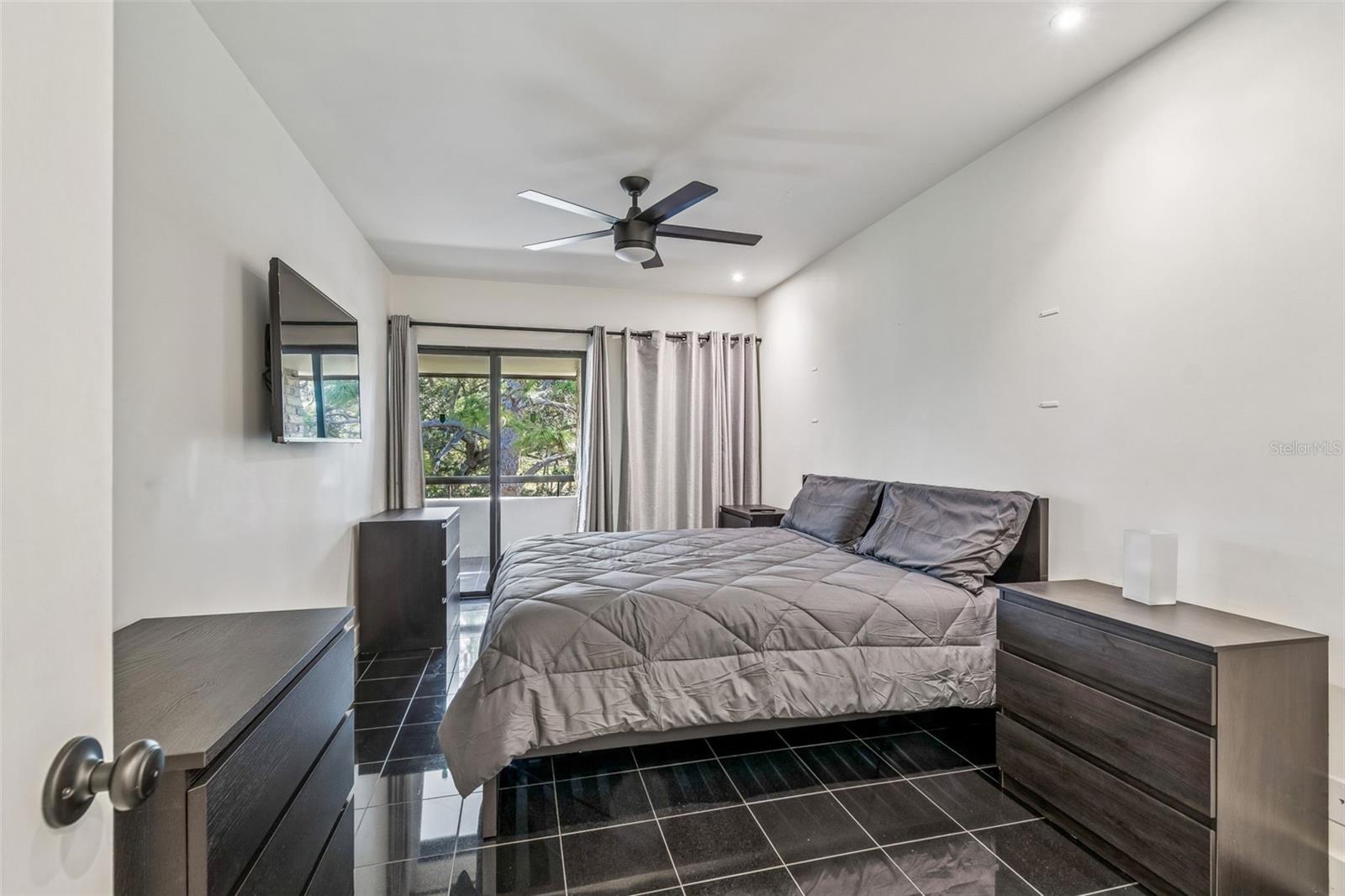 Image 17 of 58 For 36750 Us Highway 19 N 19306