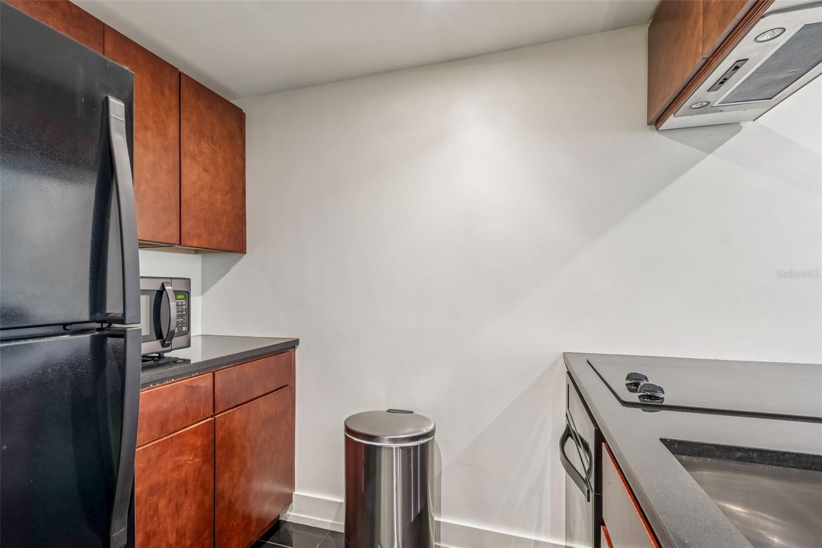 Image 6 of 58 For 36750 Us Highway 19 N 19306