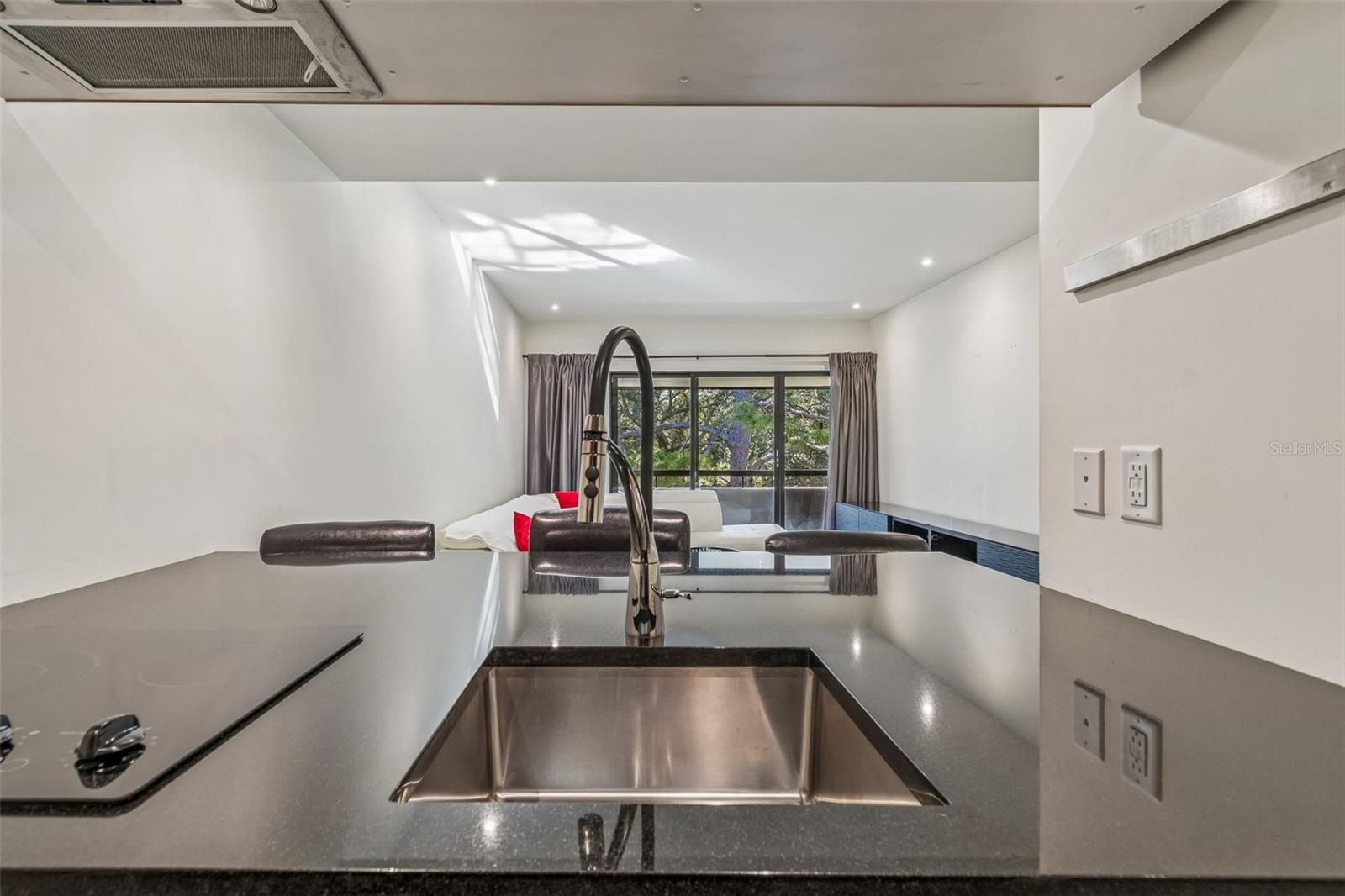 Image 9 of 58 For 36750 Us Highway 19 N 19306