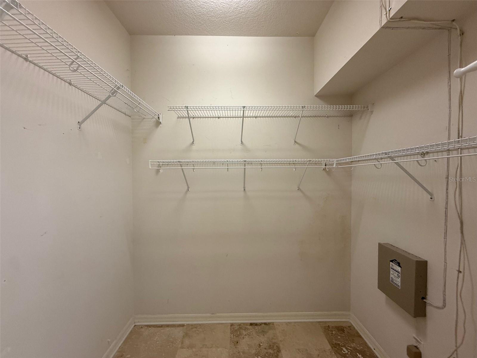 Image 12 of 19 For 1146 Lumsden Trace Circle