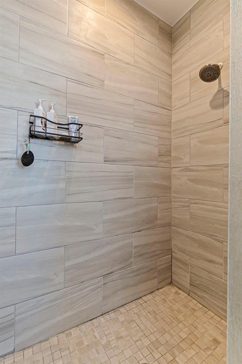 Image 23 of 50 For 6318 31st Street S