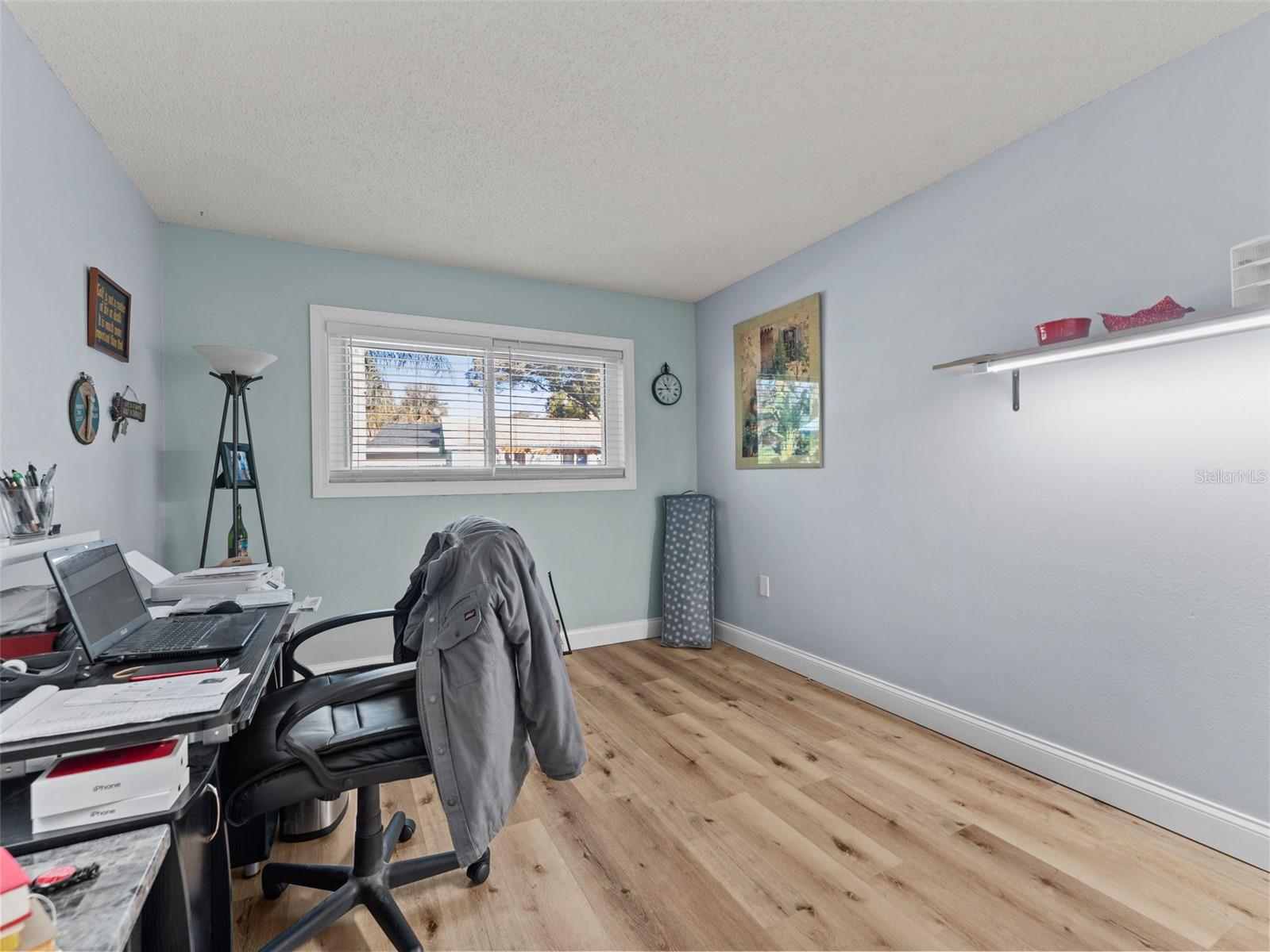 Image 15 of 29 For 1768 Groveleaf Avenue