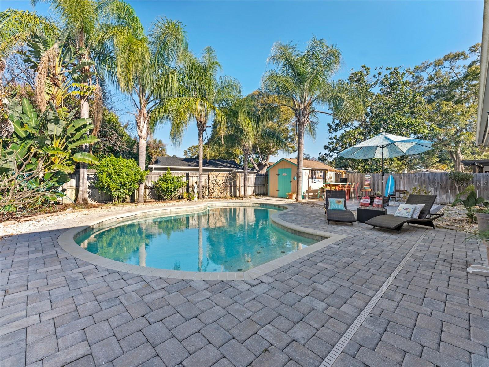 Image 20 of 29 For 1768 Groveleaf Avenue