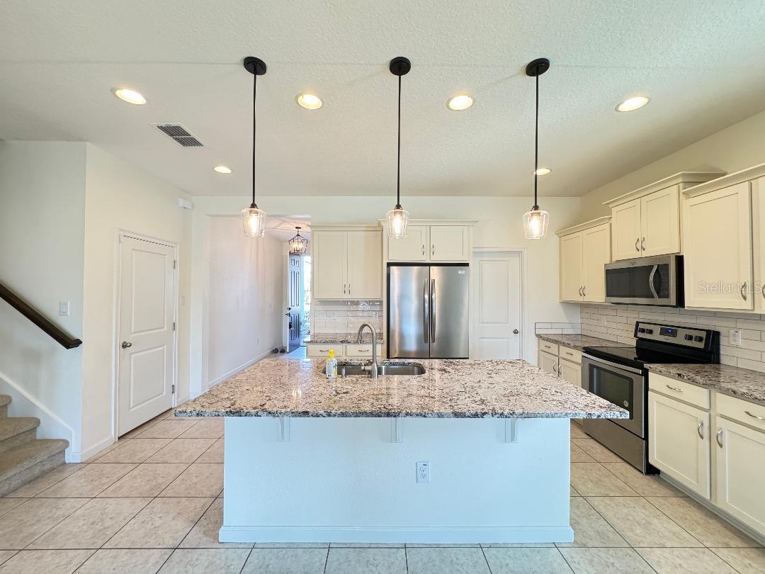 Image 14 of 37 For 12377 Streambed Drive