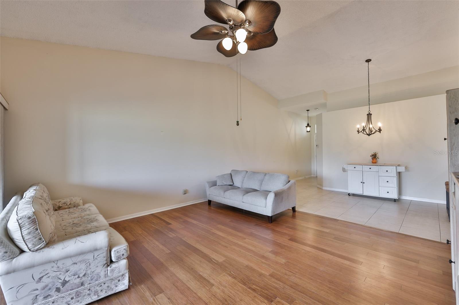 Image 22 of 57 For 2505 New Haven Circle 109