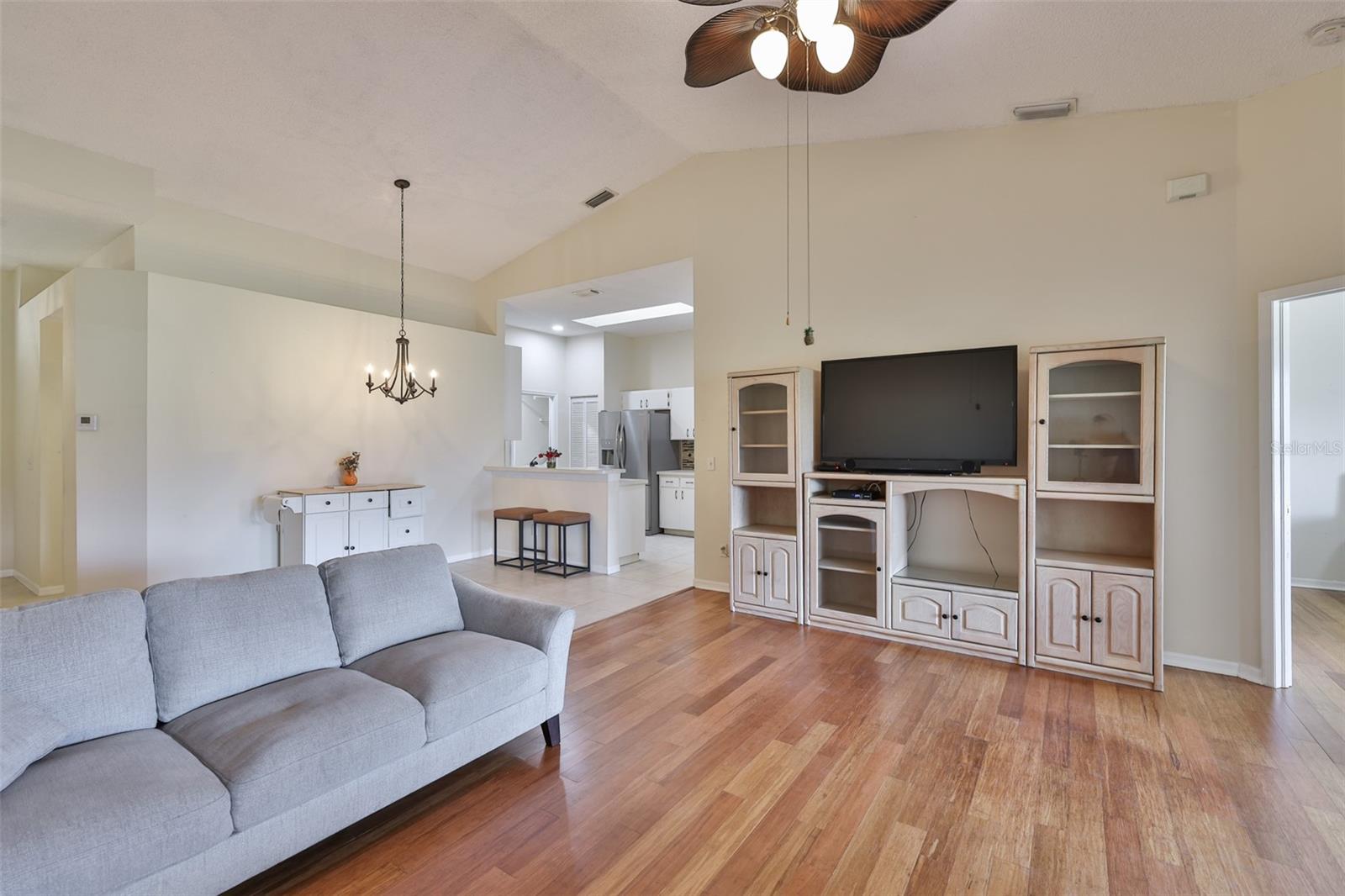 Image 24 of 57 For 2505 New Haven Circle 109