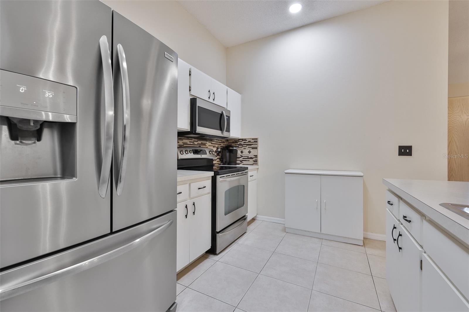 Image 30 of 57 For 2505 New Haven Circle 109