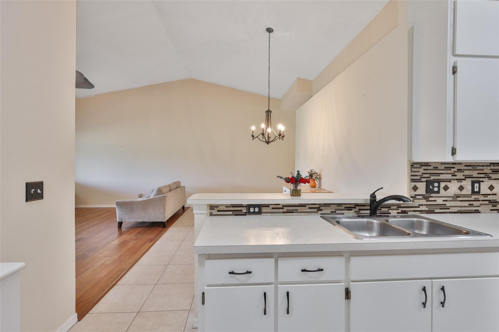 Image 31 of 57 For 2505 New Haven Circle 109