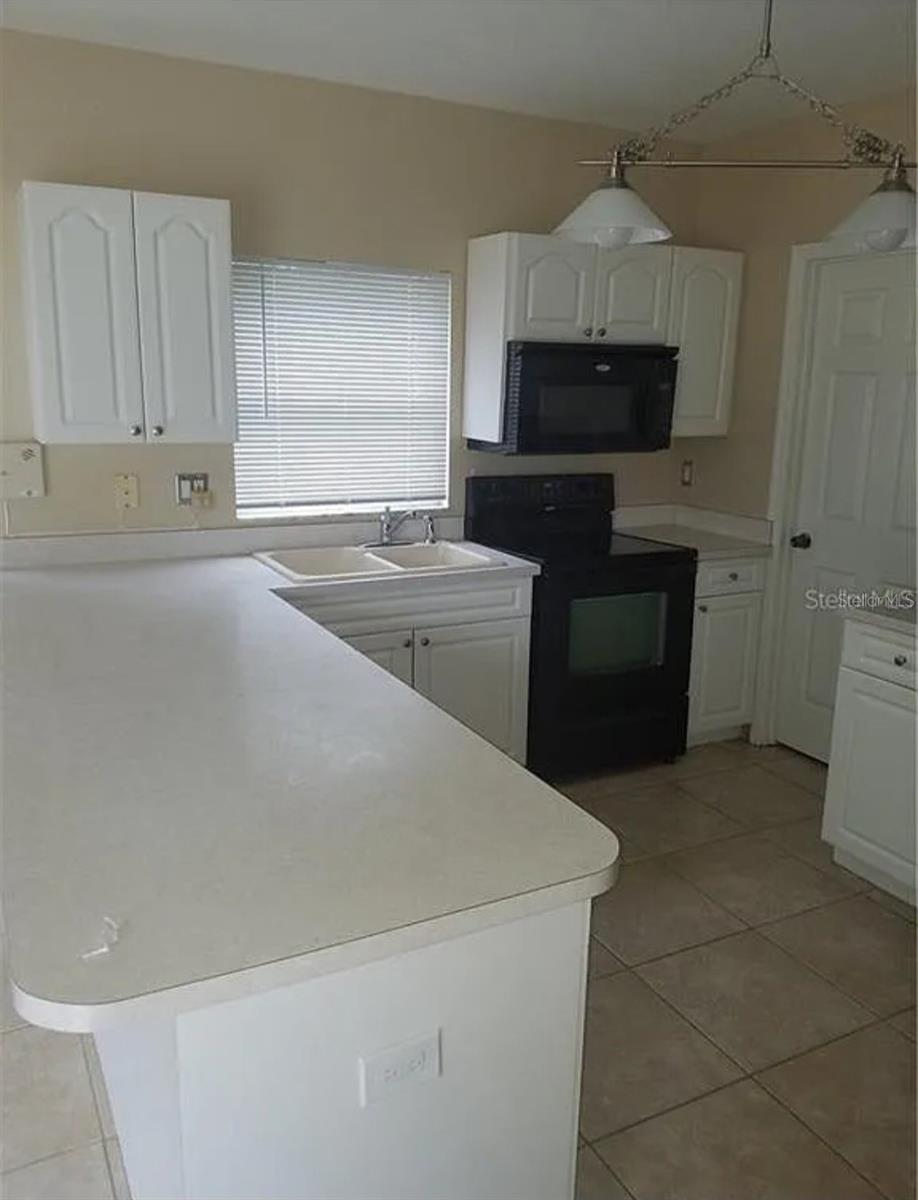 Image 5 of 13 For 1803 North Street