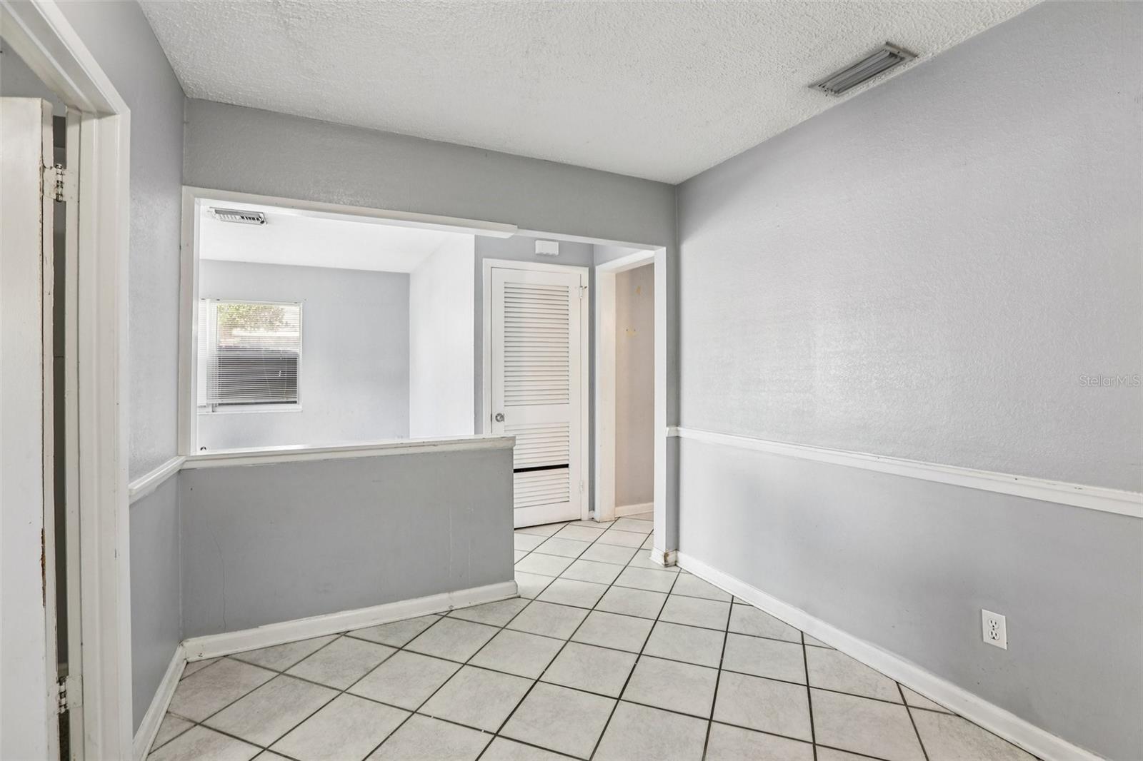 Image 14 of 30 For 1809 Crawford Street