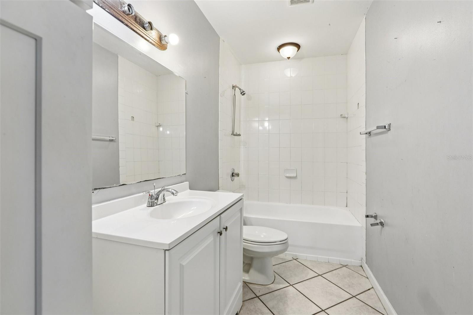 Image 23 of 30 For 1809 Crawford Street