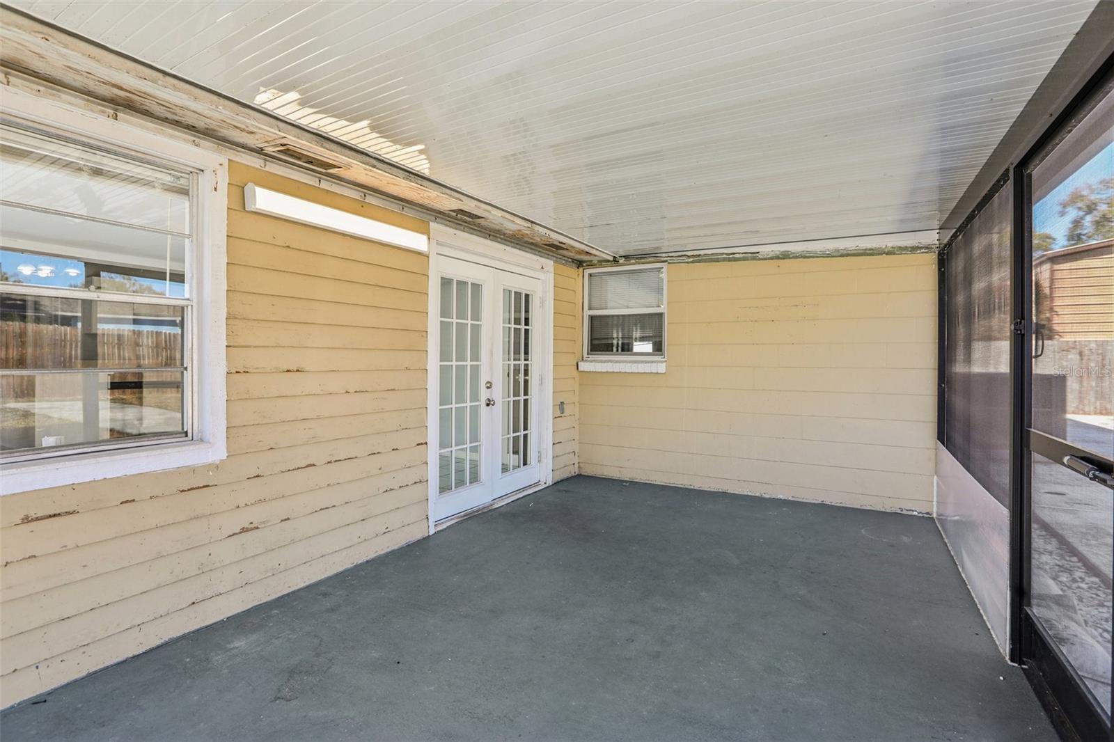 Image 25 of 30 For 1809 Crawford Street