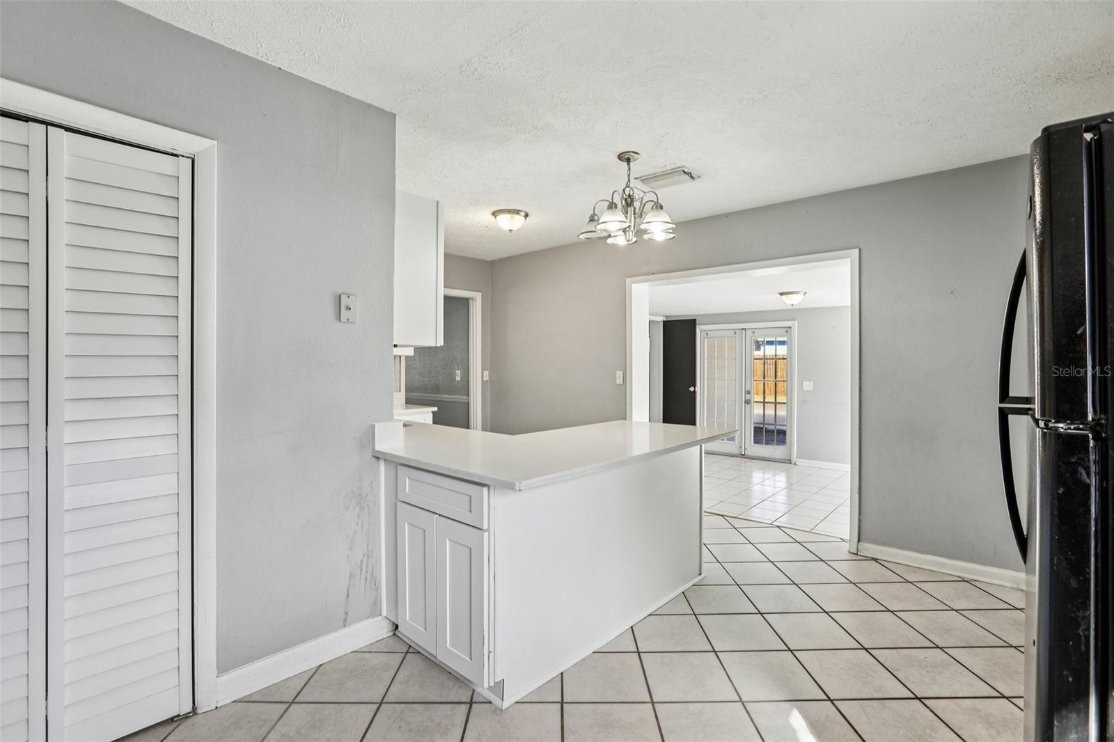 Image 7 of 30 For 1809 Crawford Street