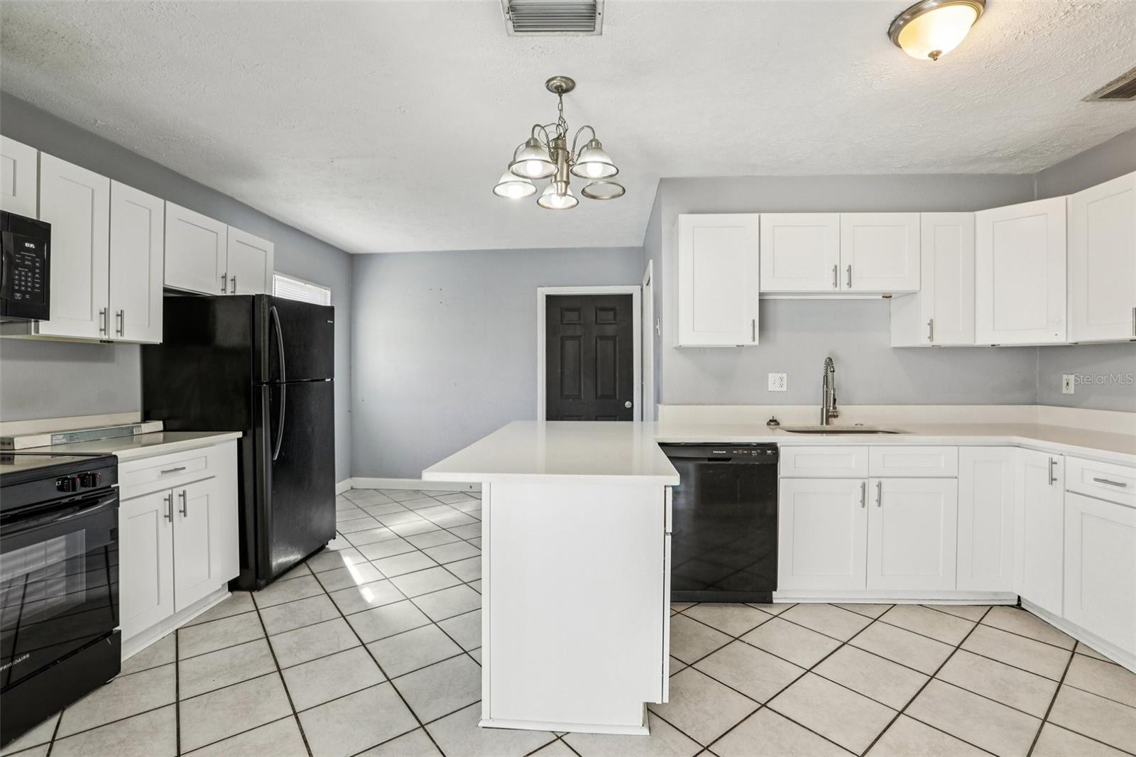 Image 9 of 30 For 1809 Crawford Street