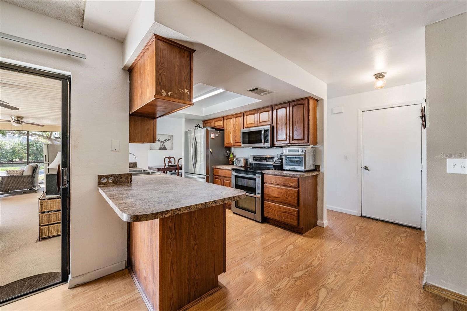 Image 14 of 31 For 1610 Sanderling Court