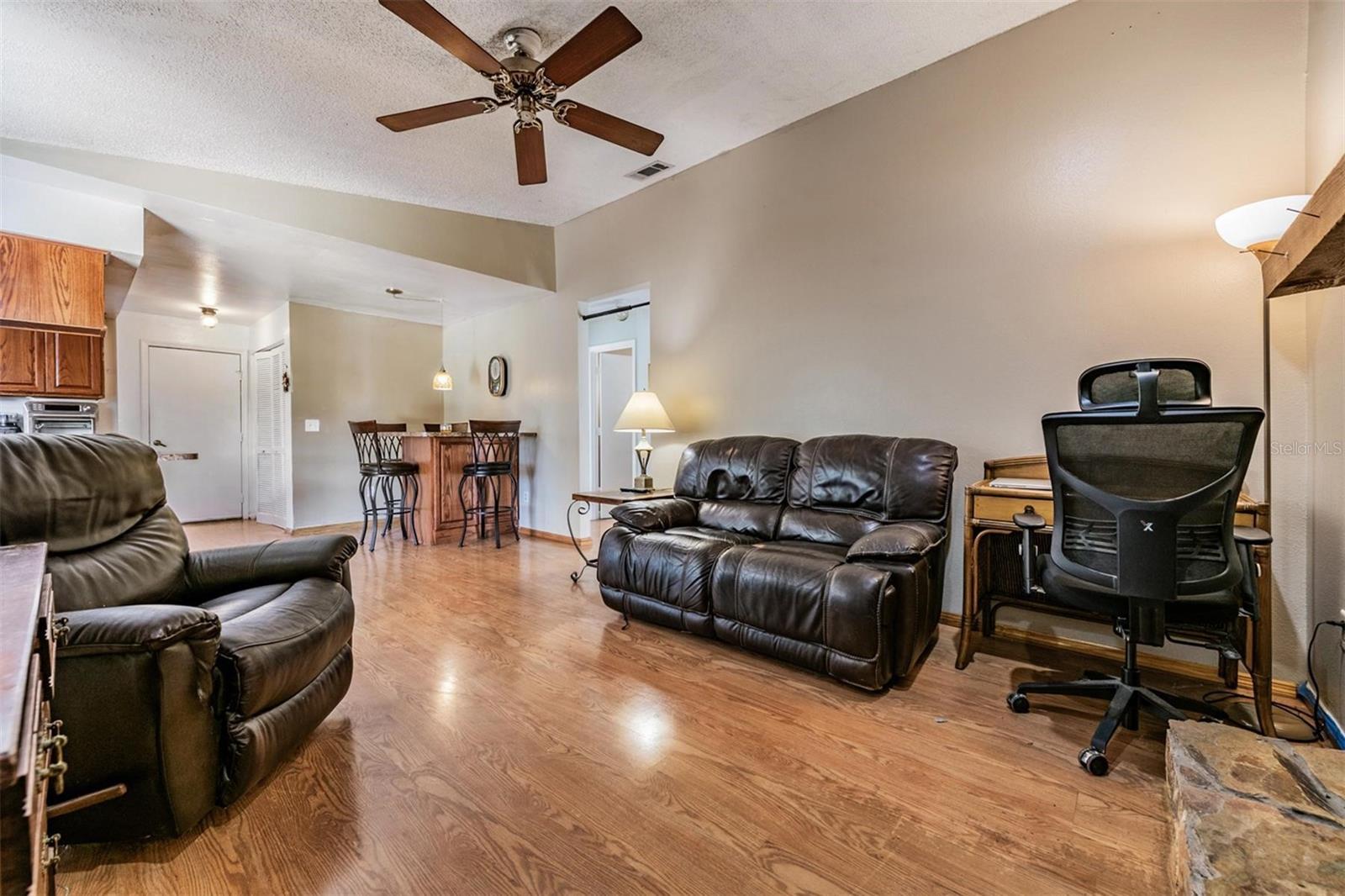 Image 16 of 31 For 1610 Sanderling Court