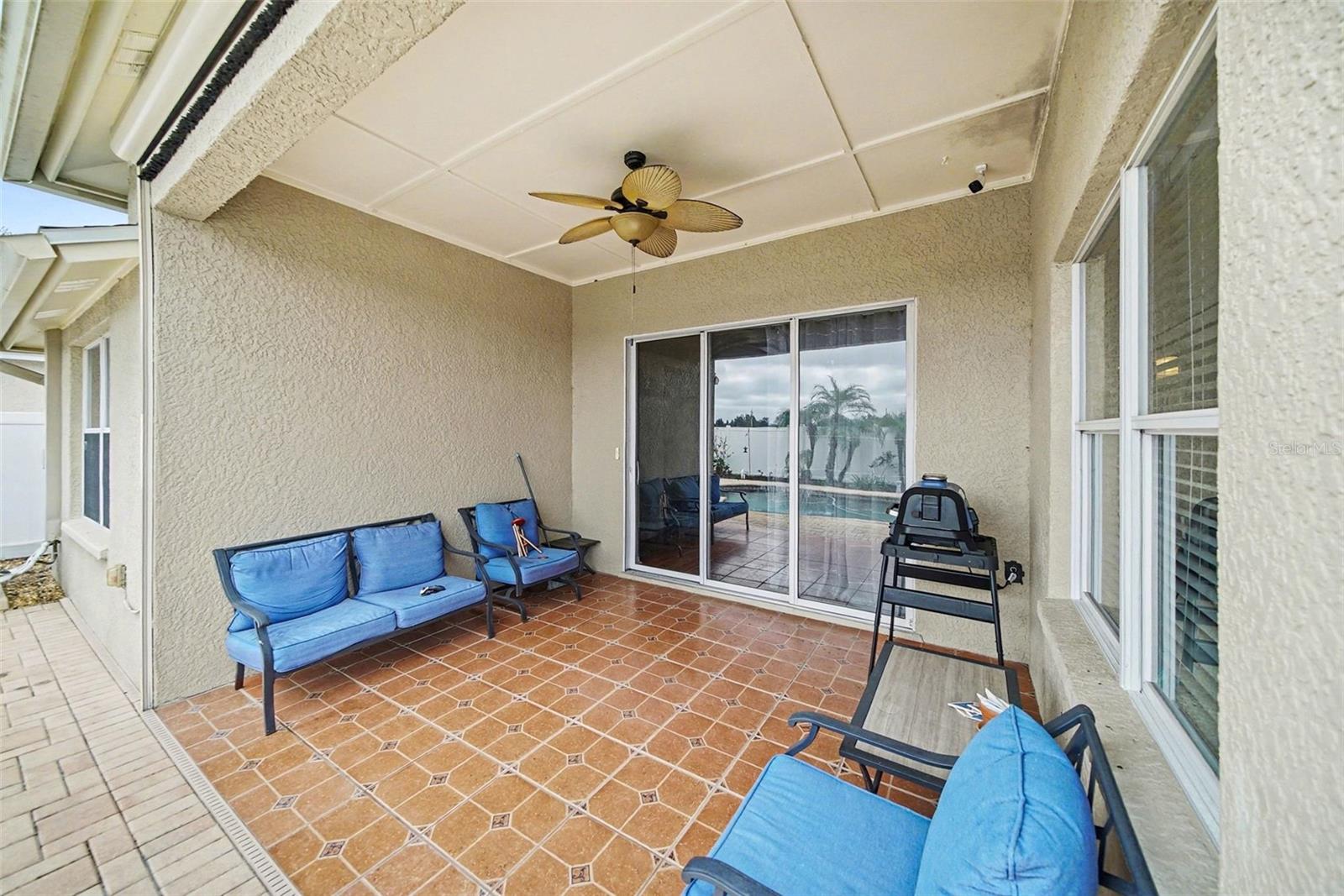 Listing photo id 15 for 215 Fern Gulley Drive