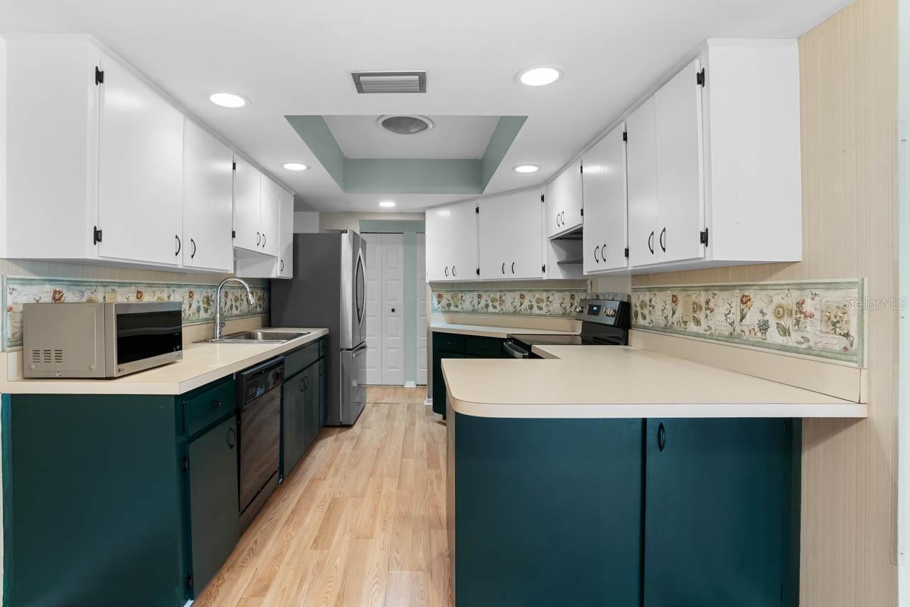 Image 10 of 50 For 1102 Harefield Circle