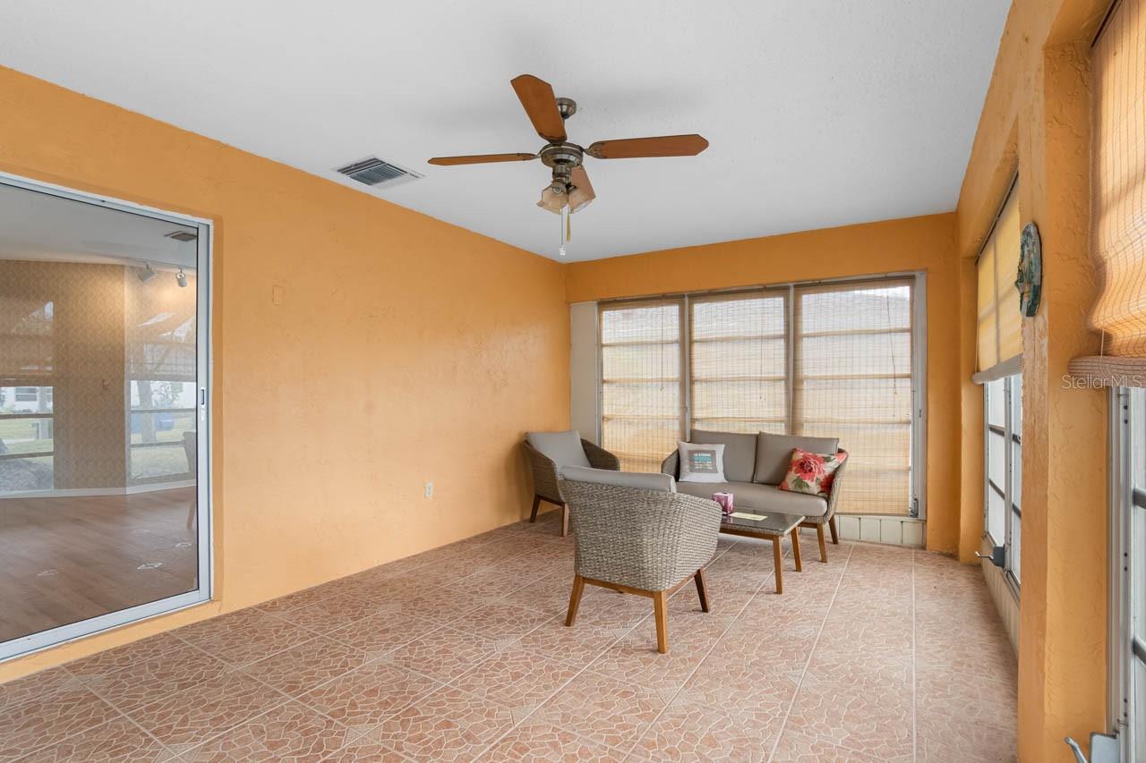 Image 27 of 50 For 1102 Harefield Circle