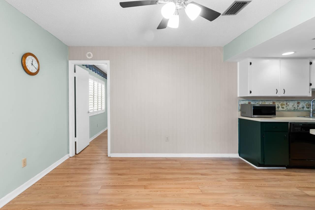 Image 7 of 50 For 1102 Harefield Circle