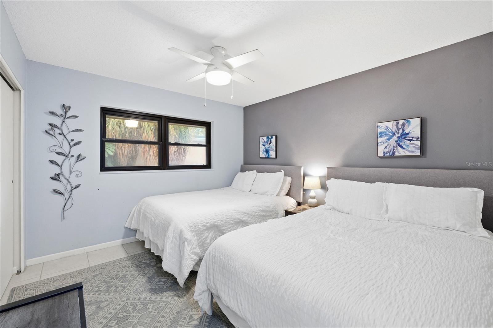 Image 21 of 39 For 15 Glendale Street B4