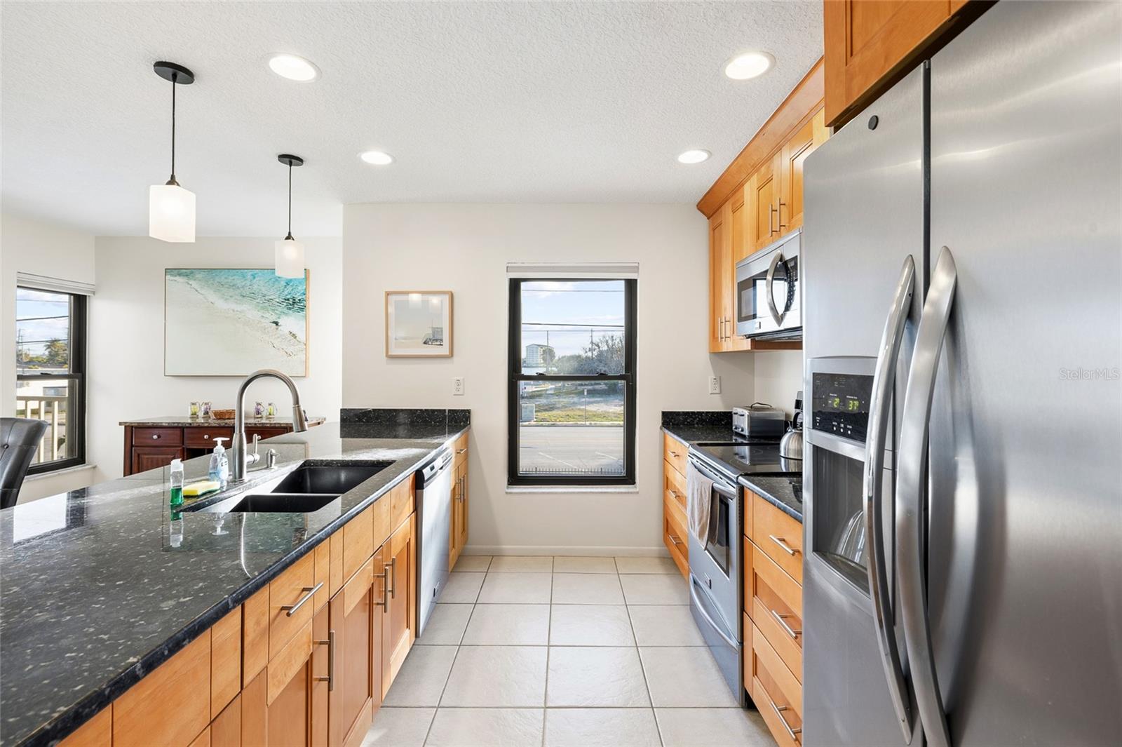 Image 7 of 39 For 15 Glendale Street B4