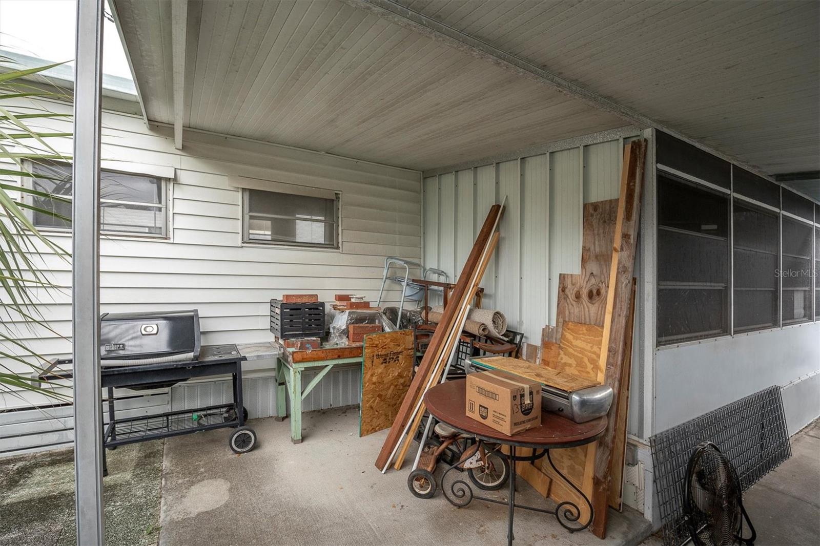 Listing photo id 16 for 7801 34th Avenue N 70