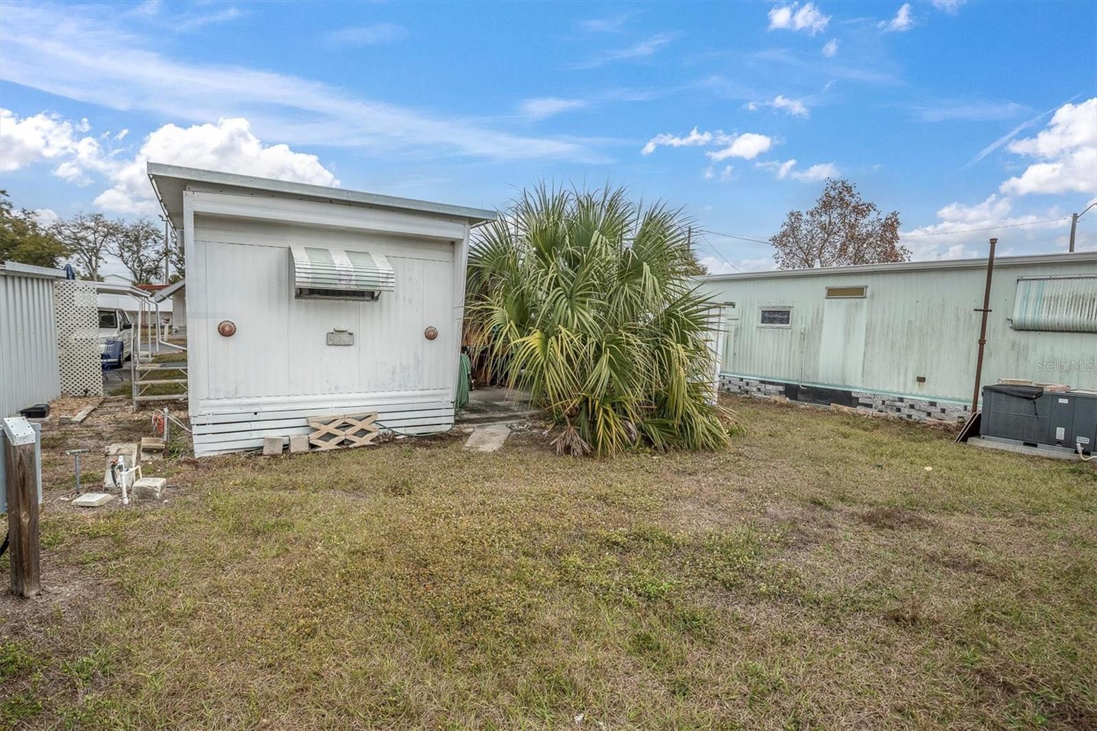 Listing photo id 17 for 7801 34th Avenue N 70