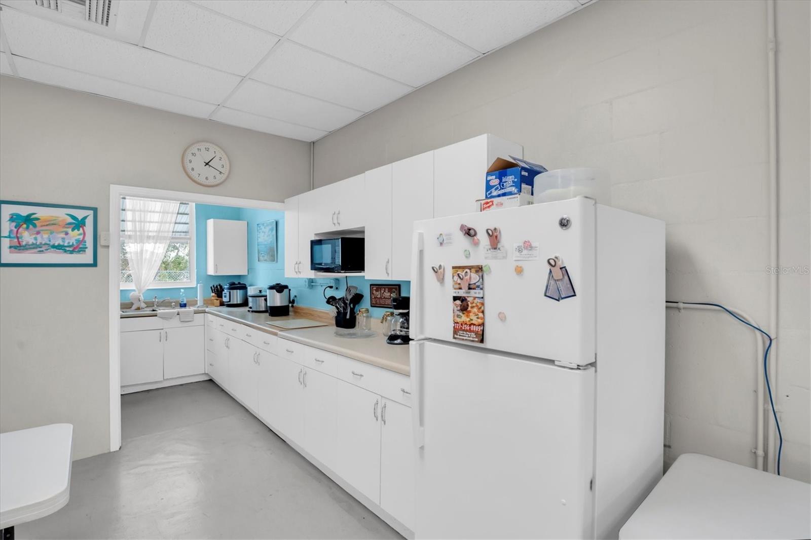 Listing photo id 24 for 7801 34th Avenue N 70