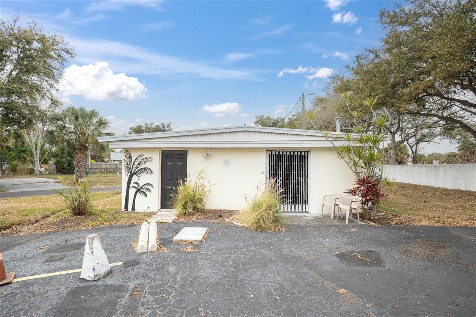 Listing photo id 26 for 7801 34th Avenue N 70