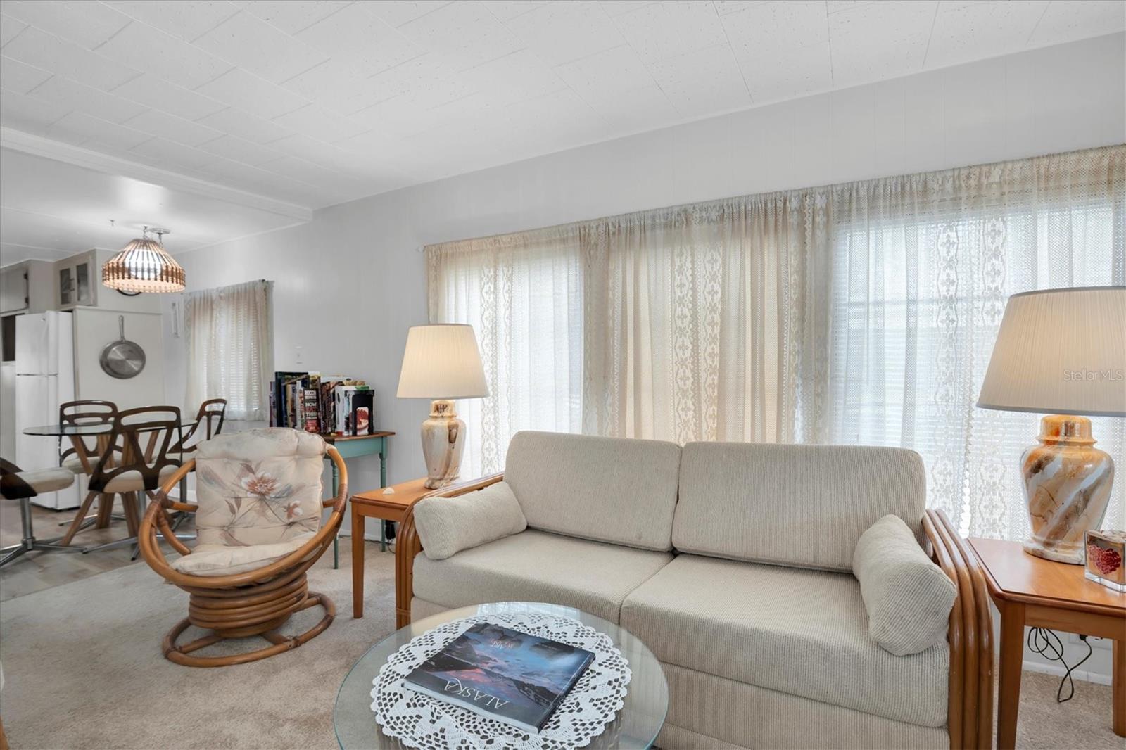 Listing photo id 3 for 7801 34th Avenue N 70