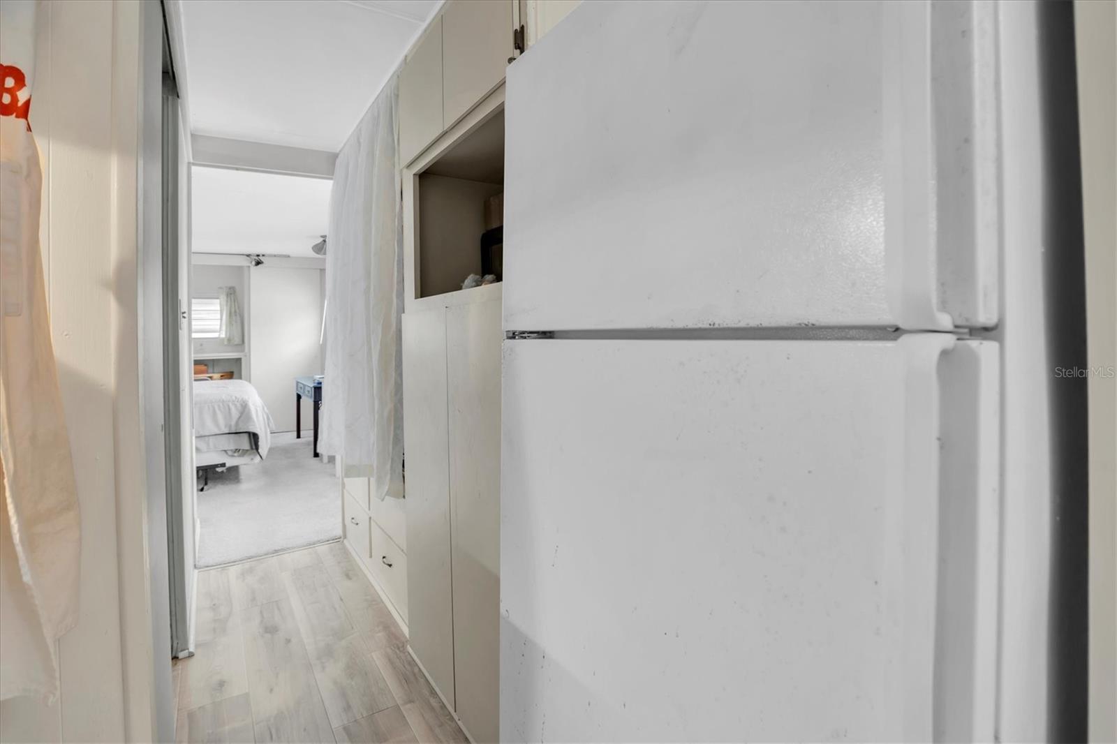 Listing photo id 6 for 7801 34th Avenue N 70