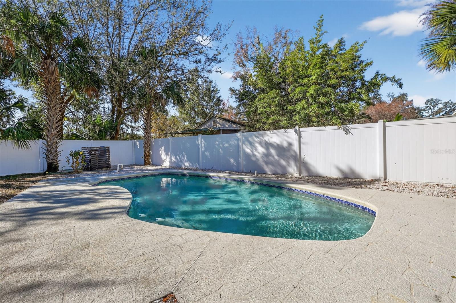 Image 32 of 39 For 18851 Tracer Drive