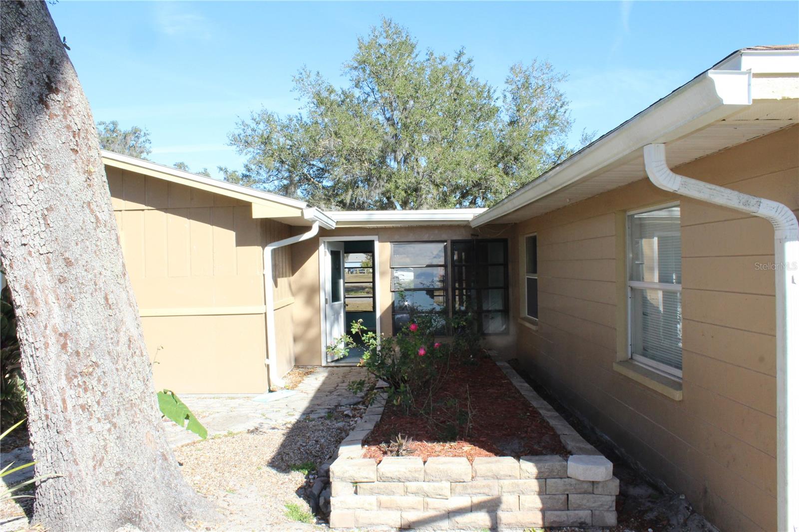 Image 19 of 24 For 2718 Shadywood Place